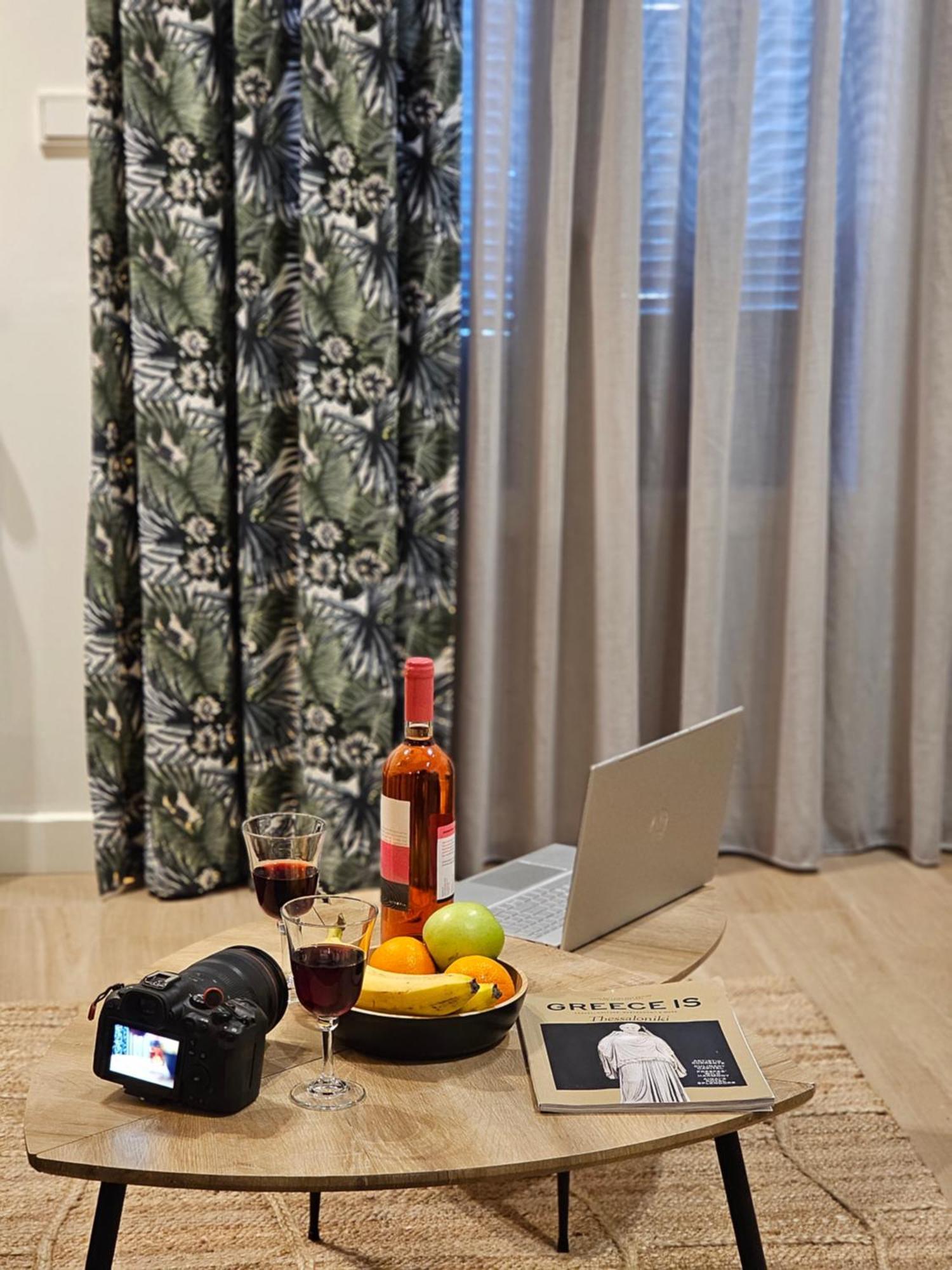 One Apartment By Skg Apartments Солун Екстериор снимка